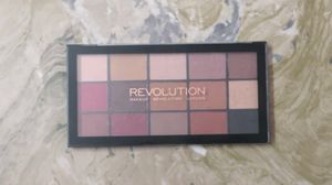 Makeup Revolution Reloaded Eyeshadow Palette