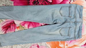 Next To New Pantaloons Jeans For A Girl