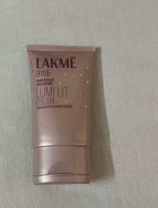 Lakme Lumi Lit Cream Highlighter