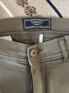 Men&#39;s Olive Green Chinos