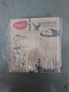 Pigeon Favourite Electric Kettle