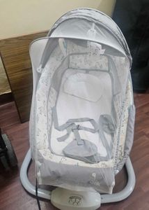 Mastela 3-in-1 Deluxe Baby Bassinet