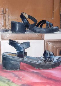 Used Black Sandals