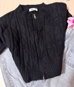 Cute Black Cropped Cardigan