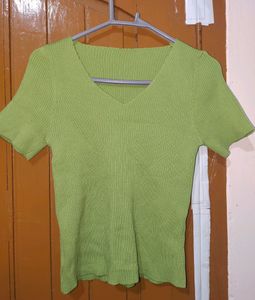 Ribbed Stretchable Crop Top