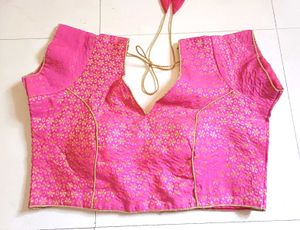 💥🆕️ Pink Brocade Blouse