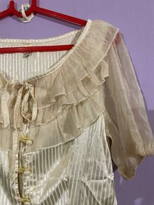 Cute Blouse With Button