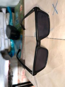 Retro Black Sunglasses