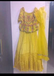 New Yellow Crop Top