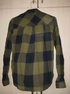 H&amp;M Green &amp; Black Plaid Flannel Shirt