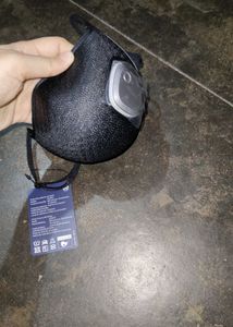 🌬️ Brand New Philips Air Mask for Sale – With Tag