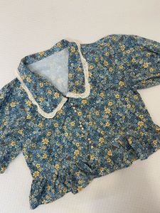Beautiful Vintage Style Top
