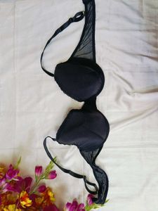 🇳🇿💫🔥 Elegant Black Push-up Bra