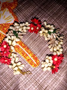 Floral Hair Accessories