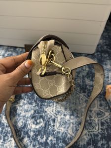 Crossbody Bag need to clean