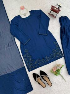 New Stayle Beautiful Pakistani Dress Inpoted Dres
