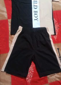 Stylish T-Shirt nikkar set