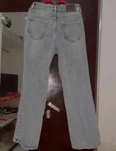 Baggy Light Wash Jeans