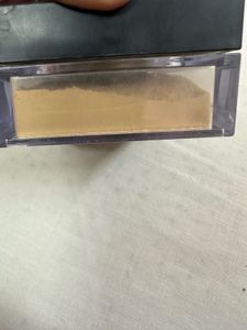 Huda Beauty Blonde Easy Bake Powder