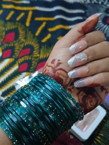 Press-On Nails - Nude &amp; Glitter