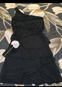 Asymmetrical Dress (one Shoulder)