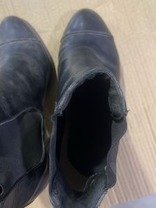 !final Sale! Black Leather Heeled Chelsea Boots