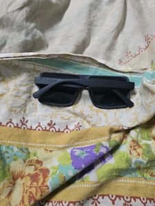 Black Square Sunglass