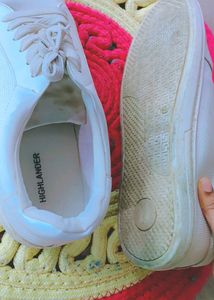 HIGHLANDER WHITE MEN SHOES LIKE NEW