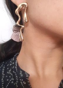 CHUNKY WAVE EARRING