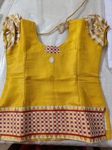 Blouse Pavada, Kerala