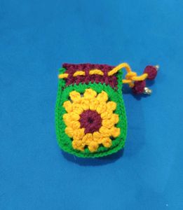 Crochet Sunflower Pouch