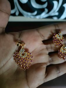 AD Stone Pendant With Earrings