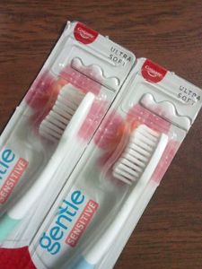Colgate Gentle Sensitive Toothbrushes (2-pack)