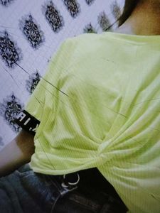 Neon Green Crop Top🦋