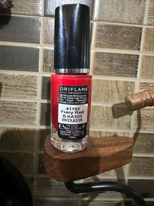 THE ONE Ultimate Gel Nail Lacquer FIERY RED (8 ml)