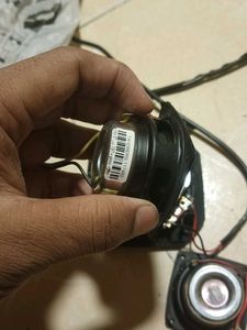 Assorted Electronic Speakers