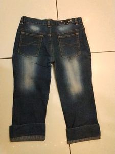 Three-Fourth Jeans For Women
