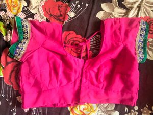 Pink &amp; Green Embroidered Saree😍