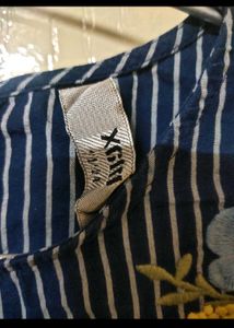 Max ribbon top Women Brand New