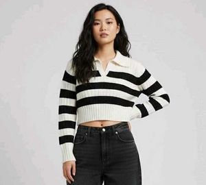 *FREE DELIVERY*🖤korean Cozy Striped woolen Collar