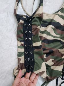 Forever 21 - Bodysuit - Side sexy detail - Top