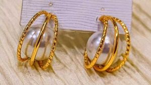 2 Pearl Hoop Earrings🤩