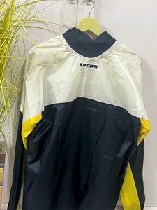 I selling kappa jacket it is very comfortable to w