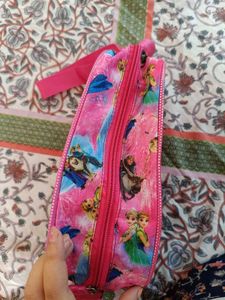❄️Frozen Adventures Elsa &amp; Anna Kids Sling Bag❄️