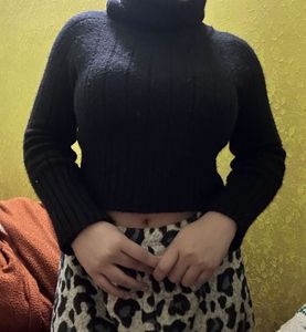 Black Turtleneck Cropped Sweater