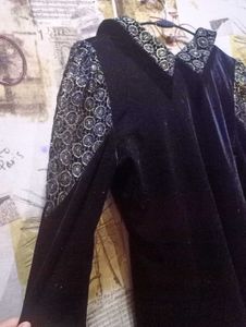Velvet &amp; Lace Long Sleeve Top