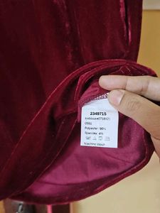 SHEIN Burgundy Velvet Short Sleeve Top