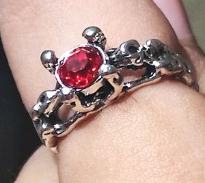 A Red 🔴 Stone Ring