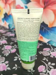 Pilgrim 2% Niacinamide Glow Sunscreen