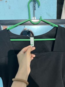 Chic Black Bodycon Mini Dress